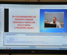 A Fomento Paraná realizou dois encontros virtuais via transmissão webcast com correspondentes e agentes de crédito nesta terça-feira, 7/12. A transmissão foi realizada a partir das instalações da Celepar, que preparou uma sala de bate-papo e os equipamentos para transmissão em vídeo para todo o estado.