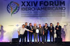 Fomento Paraná e SGC Central criam nova linha de crédito durante o XXIV Fórum Ibero-americano de Sistemas de Garantia e Financiamento para Micro, Pequenas e Médias Empresas, realizado em Foz do Iguaçu