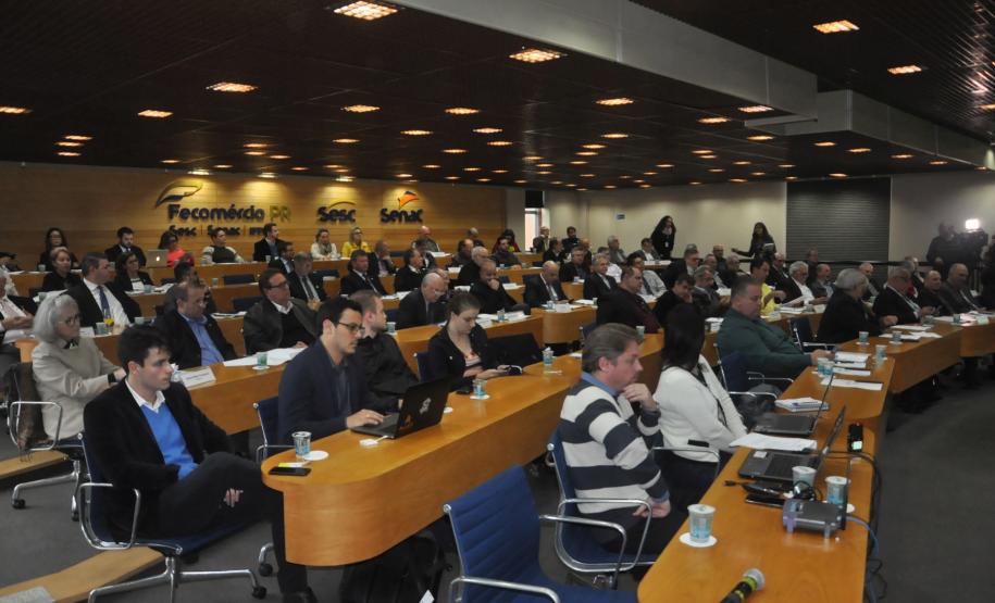 A assinatura do protocolo de intenções aconteceu durante reunião de diretoria da FecomércioPR, nesta sexta, 31