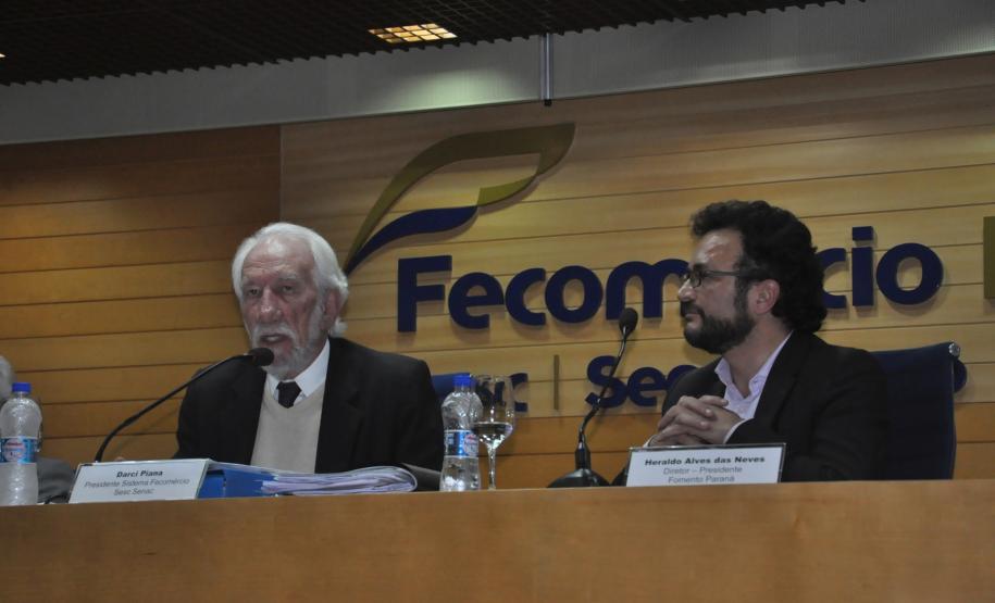 Darci Piana, presidente da FecomércioPR e vice-governador, e Heraldo Neves, diretor-presidente da Fomento Paraná, em evento nesta sexta, 31.