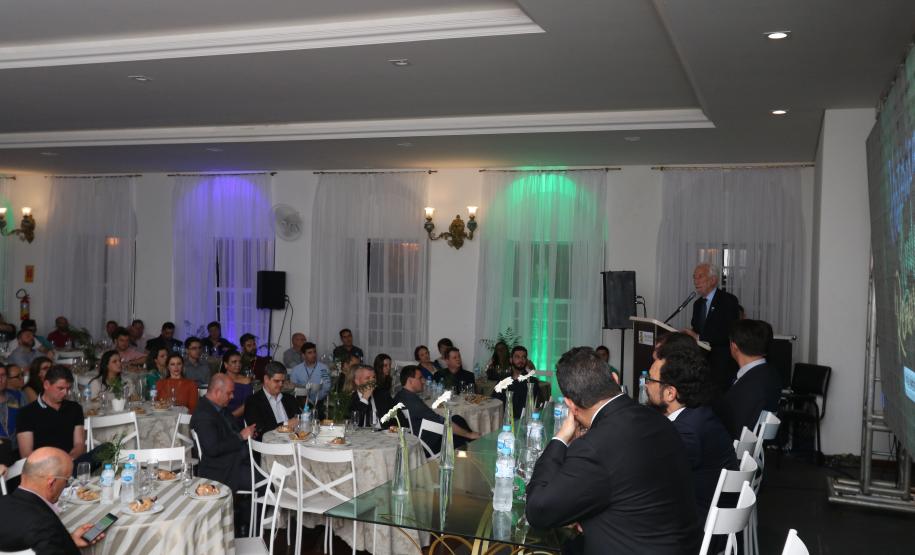 Vice-governador Darci Pianna fala durante evento de comemoração dos 200 anos de Palmeira.