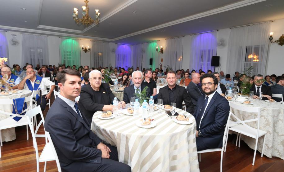 Evento de comemoração dos 200 anos de Palmeira com participação da Fomento Paraná e presença do vice-governador Darci Pianna.
