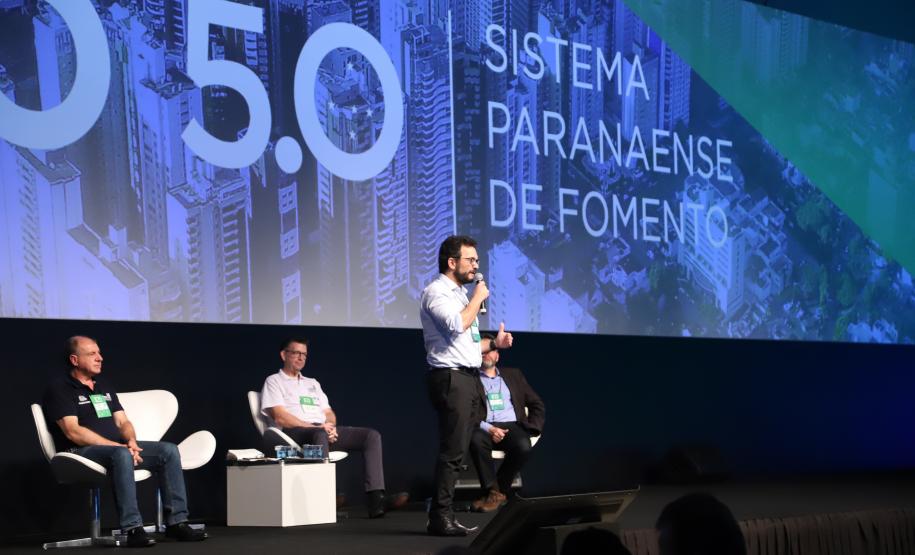Heraldo Neves, diretor-presidente da Fomento Paraná, em palestra durante o evento Governo 5.0, em Foz do Iguaçu.