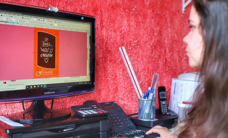 Fomento Paraná reduz juros do Microcrédito