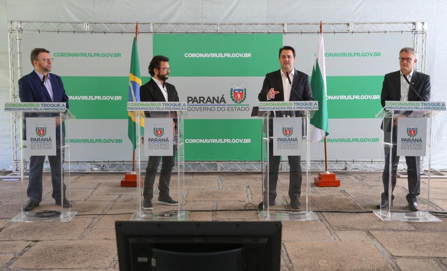 Governador anuncia pacote de R$ 1 bilhão para preservar os empregos