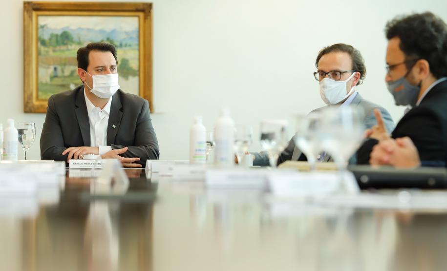 Em projeto pioneiro, Paraná vai instalar painéis solares em 246 prédios públicos. Foto: Alessandro Vieira/AEN