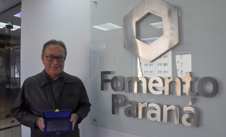 Homenagem marca despedida do empregado nº 01 da Fomento Paraná