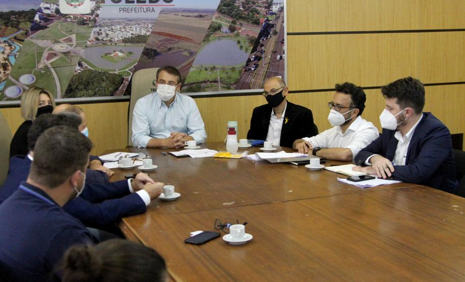 Reunião na prefeitura de Toledo