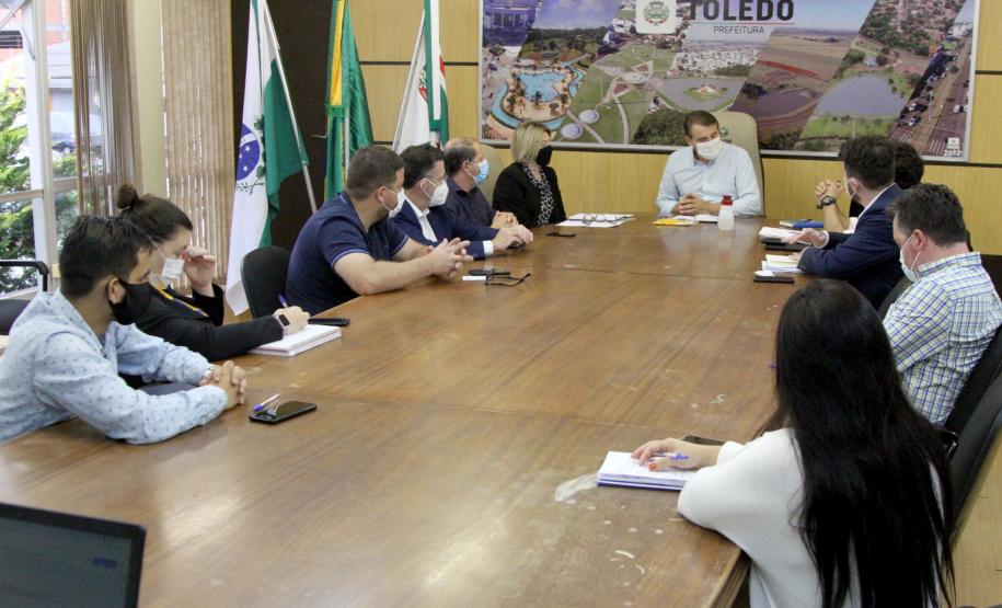 Reunião na prefeitura de Toledo