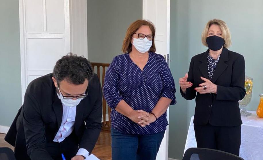 Assinatura de nova parceria em Jaguariaíva.