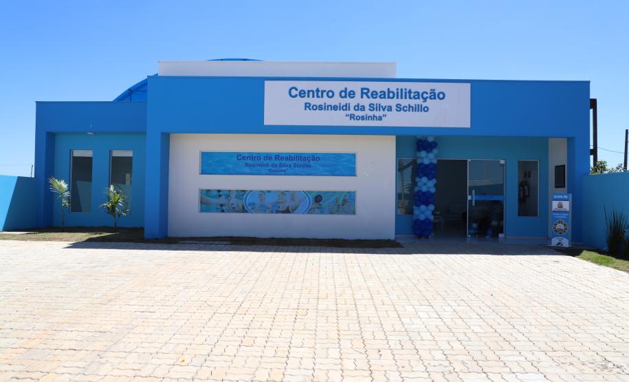 Imagem da fachada do novo espaço que leva o nome de Centro de Reabilitação Rosineidi da Silva Schillo.. O espaço de 358,3 metros quadrados fica em um complexo que já conta com um Centro da Mulher, na região central da cidade. Foto: Ari Dias/AEN