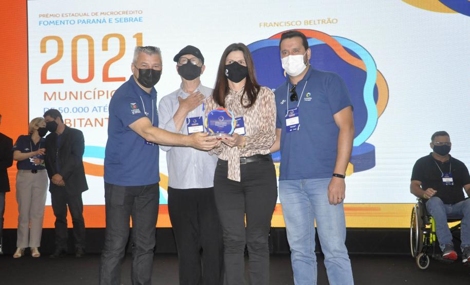Entrega de Troféus do Prêmio Estadual de Microcrédito  Fomento Paraná e Sebrae 2021 - Francisco Beltrão