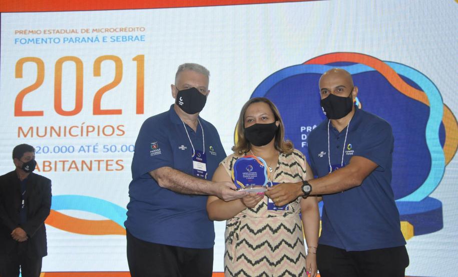 Entrega de Troféus do Prêmio Estadual de Microcrédito  Fomento Paraná e Sebrae 2021 - Cambará