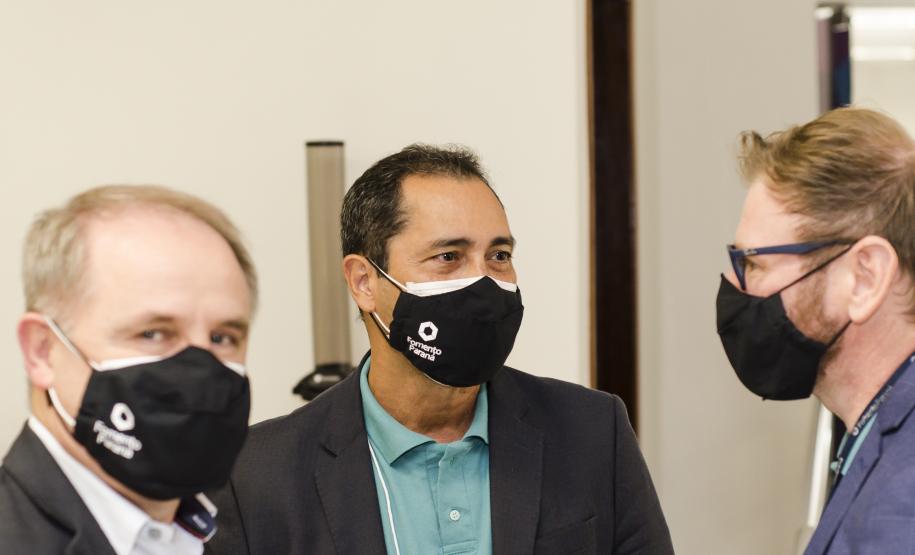 Encontro regional de agentes de crédito em Maringá. Euipe Fomento Paraná: Oscar Burzinski, Artur Coelho e Juliano Bregoli