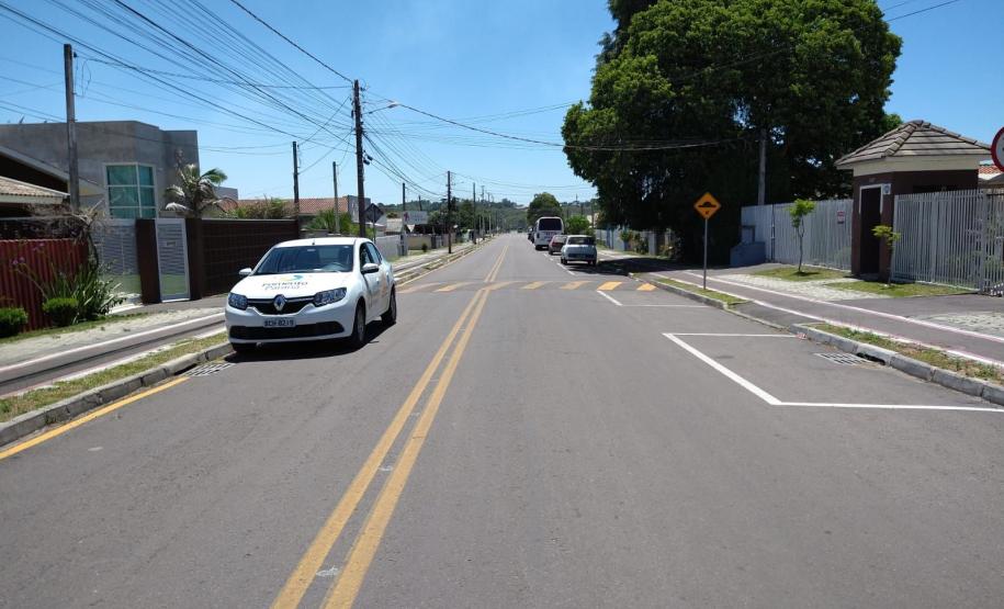 Pavimentação e urbanização de ruas, com pavimento, calçadas e paisagismo, em Campina Grande do Sul, realizada com recursos do SFM.