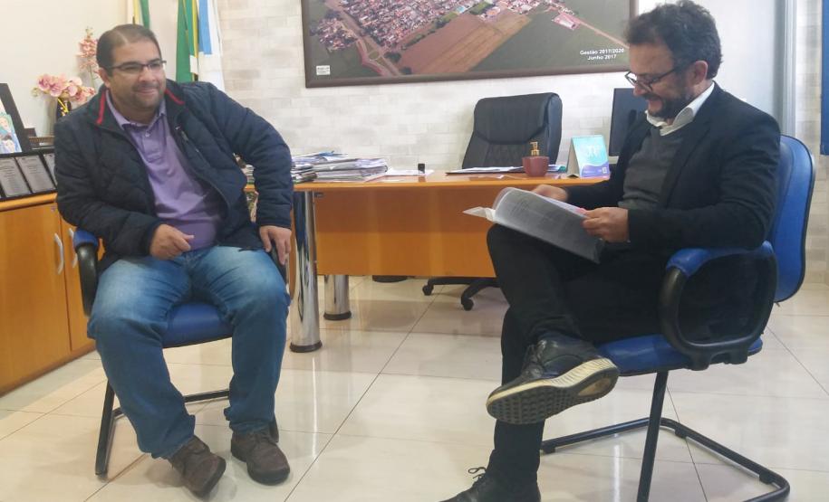Reunião com o prefeito de Floresta, Ademir Maciel