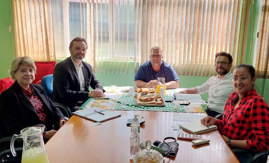 Reunião em Leópolis, com o prefeito Alessandro Ribeiro.