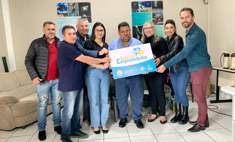 A prefeitura de Rio Branco do Ivaí inaugurou nesta sexta-feira, 21, a nova Sala do Empreendedor, em parceria com a Fomento Paraná e o Sebrae Paraná