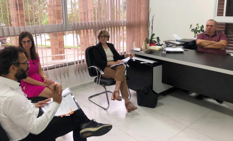Reunião em São Jorge d'Oeste com o vice-prefeito Vanderlei Trevelin