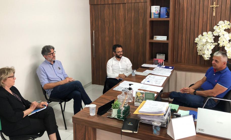 Reunião em São Tomé, com o prefeito Ocelio Leite e secretários