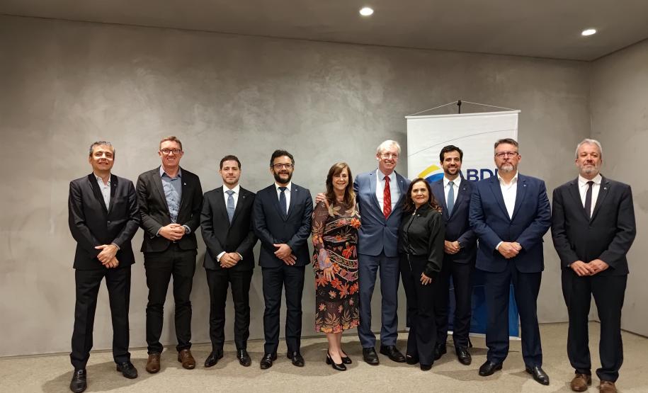 A nova diretoria eleita da ABDE