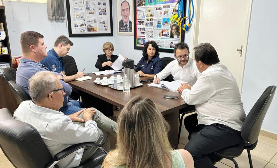 Em Tapejara a reunião foi com o vice-prefeito Rogério Francischini,