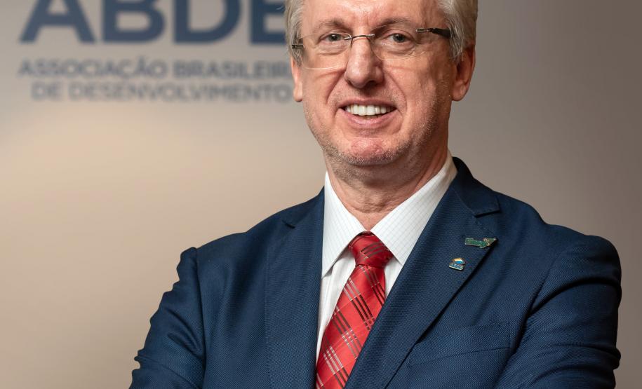 Celso Pansera, novo presidente da ABDE, é presidente da FINEP, ex-ministro de Ciência e Tecnologia.