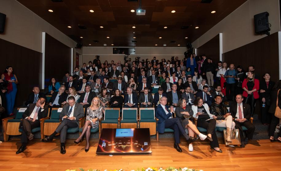 Plateia da solenidade de posse da nova diretoria e conselho fiscal da ABDE, em Brasília.