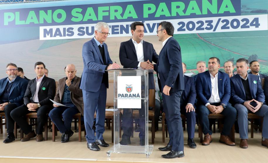 Banco do Agricultor Paranaense amplia linhas de crédito e terá juro zero para mulheres