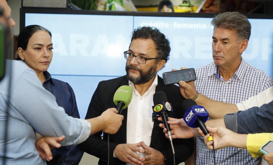 O diretor-presidente da Fomento Paraná, Heraldo Neves, concede entrevista sobre linhas de crédito para Cascavel.