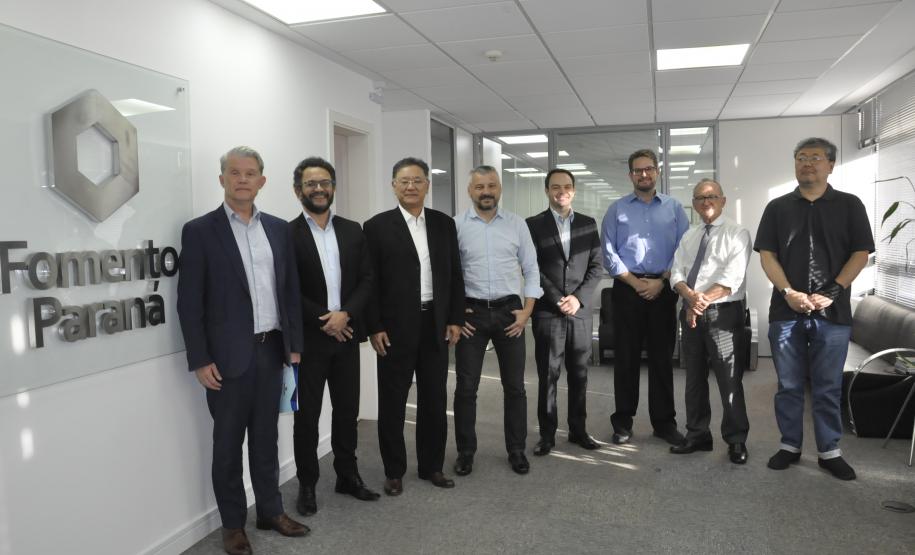 Ipardes entrega Fomento Paraná estudo que mediu impacto do crédito na economia paranaense