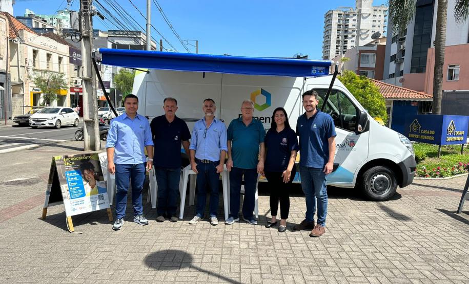 Equipe Fomento Paraná preparada para atendimento de empreendedores em União da Vitória