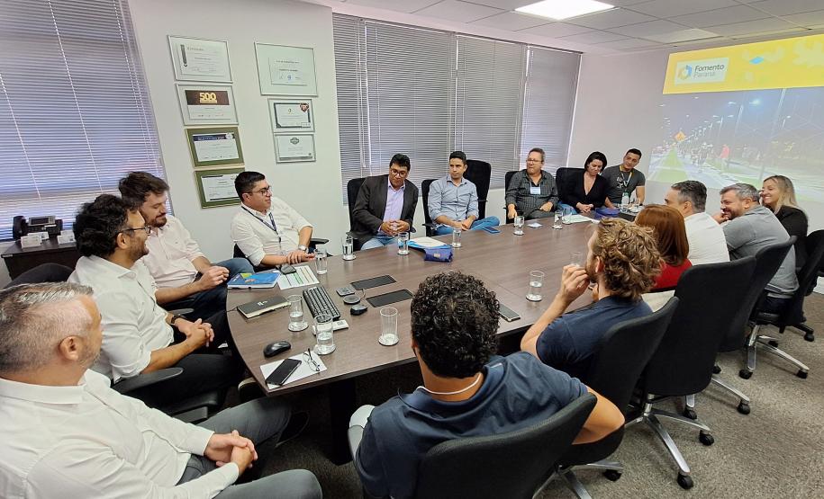 Fomento Paraná recebe representantes de agências de fomento e do Sebrae de outros estados