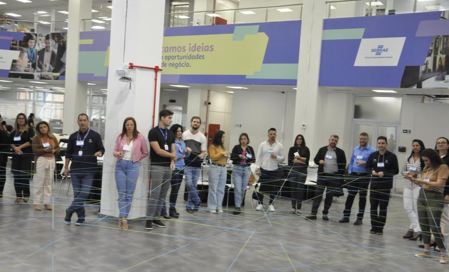 Fomento Paraná e Sebrae/PR concluem ciclo de encontros regionais de agentes de crédito