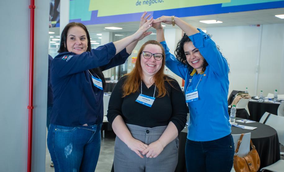 Fomento Paraná e Sebrae/PR concluem ciclo de encontros regionais de agentes de crédito