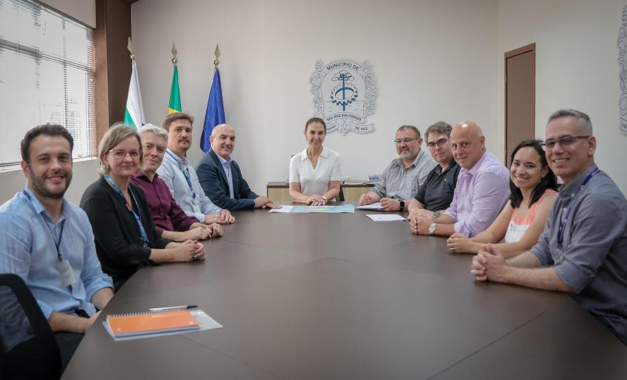 Fomento Paraná financia pavimentação de acessos à nova fábrica da Electrolux em SJP