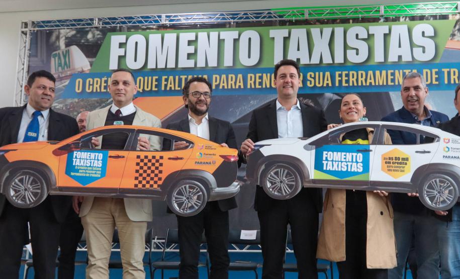 Governo do Paraná abre linha de crédito com juros subsidiados para taxistas renovarem frota