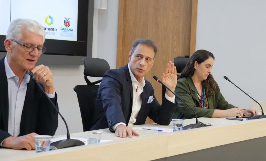 Norberto Ortigara, Claudio Stabile e Mayara Puchalski apresentam o FIDC Agro em reunião online do COMSEFAZ