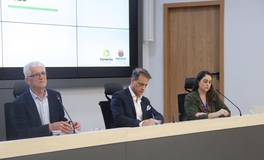 Norberto Ortigara, Claudio Stabile e Mayara Puchalski apresentam o FIDC Agro em reunião online do COMSEFAZ