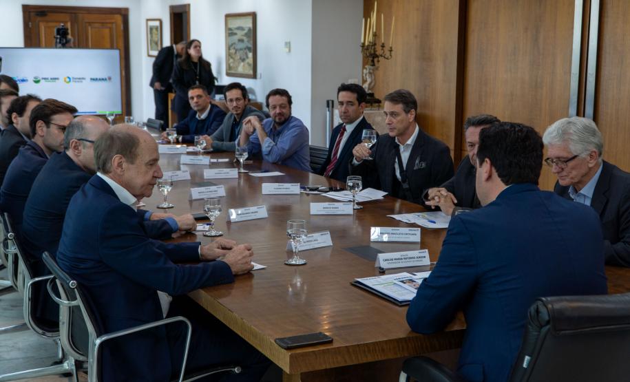 Governador assina formalização de primeiro aporte de recursos feito pela C.Vale no FIDC Agro Paraná.