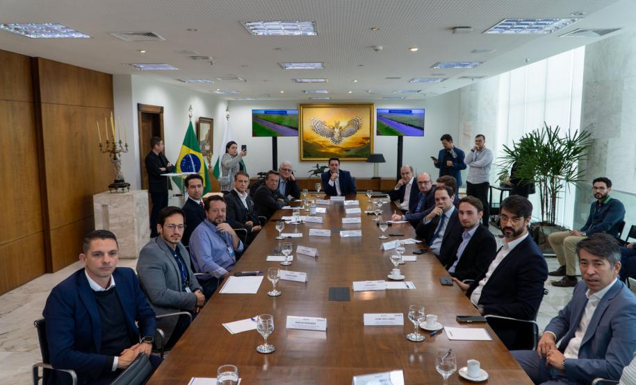 Governador assina formalização de primeiro aporte de recursos feito pela C.Vale no FIDC Agro Paraná.