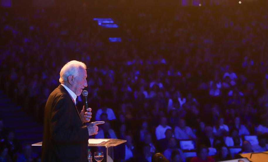 O vice-governador Darci Piana anunciou nesta quinta-feira (11), durante a abertura da Feira do Empreendedor Sebrae 2025, em Curitiba, a unificação e redução das taxas de juros para linhas de microcrédito e capital de giro disponibilizados pela Fomento Paraná para pequenas empresas.