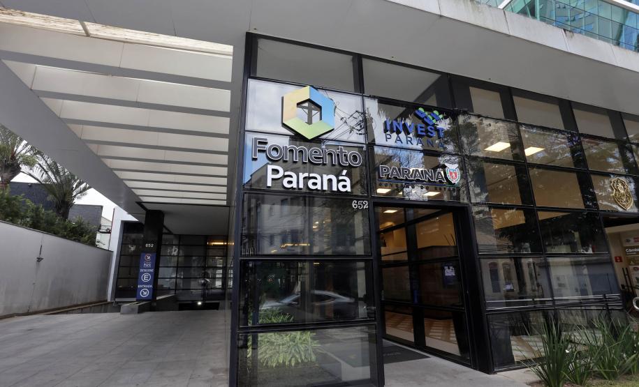 Fachada da Fomento Paraná