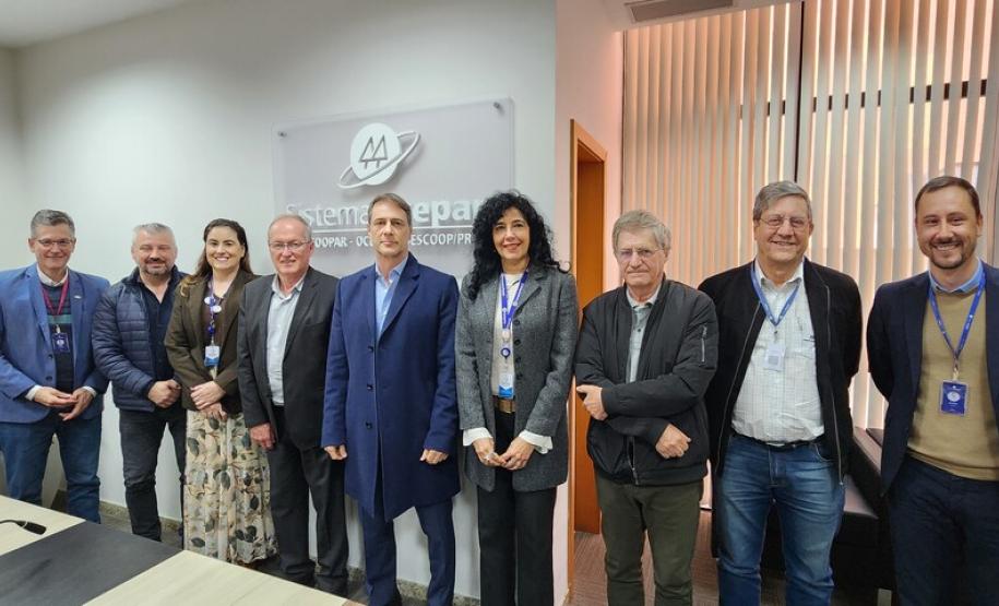 Fundo de Investimentos para o agro é tema de reunião com presidente da Fomento Paraná em visita à Ocepar
