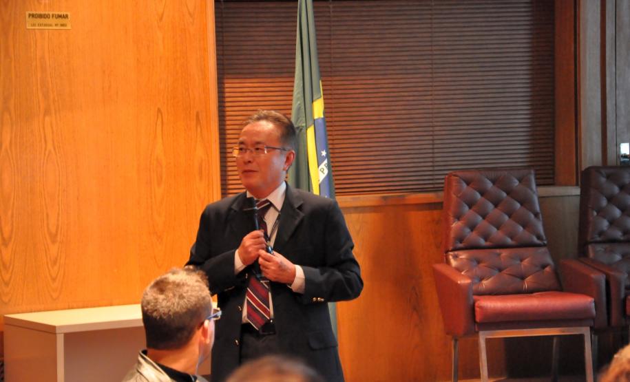 Cinco novos colaboradores iniciam a carreira na Fomento Paraná nesta sexta-feira (6/9), depois de passar pelo processo de integração ao longo da semana. Palestra Claudio Shigueoka.