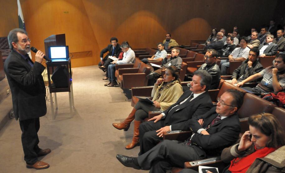 Cinco novos colaboradores iniciam a carreira na Fomento Paraná nesta sexta-feira (6/9), depois de passar pelo processo de integração ao longo da semana.