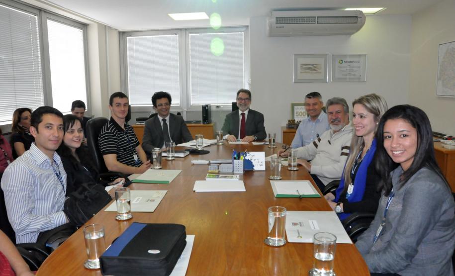 Cinco novos colaboradores iniciam a carreira na Fomento Paraná nesta sexta-feira (6/9), depois de passar pelo processo de integração ao longo da semana.