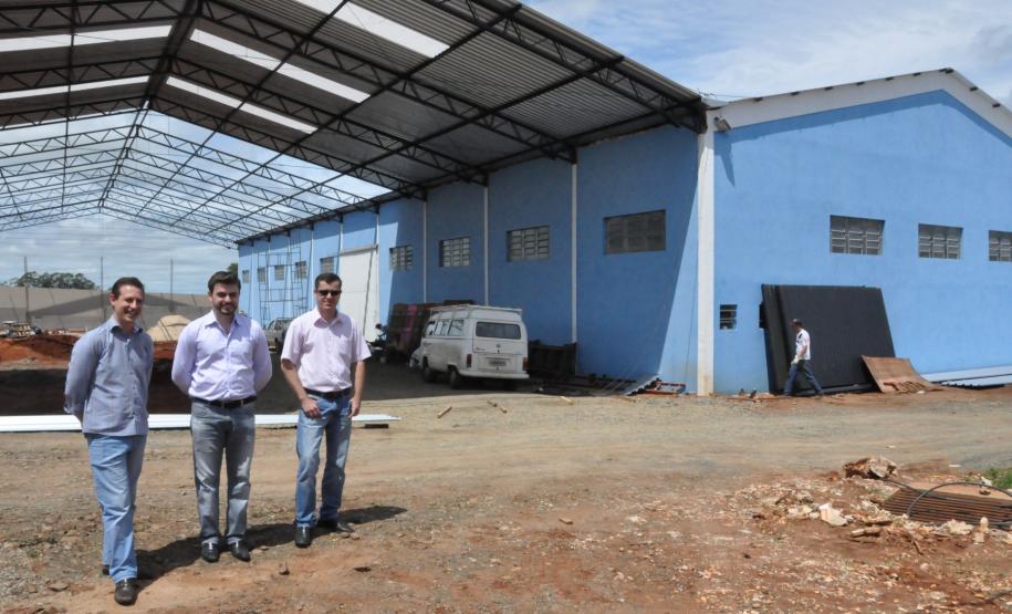 Fábrica de gaiolas financia expansão e criará mais emprego em Quatiguá Fábrica de Gaiolas em Guatiguá amplia instalações com recursos do Banco do Empreendedor, da Fomento Paraná.