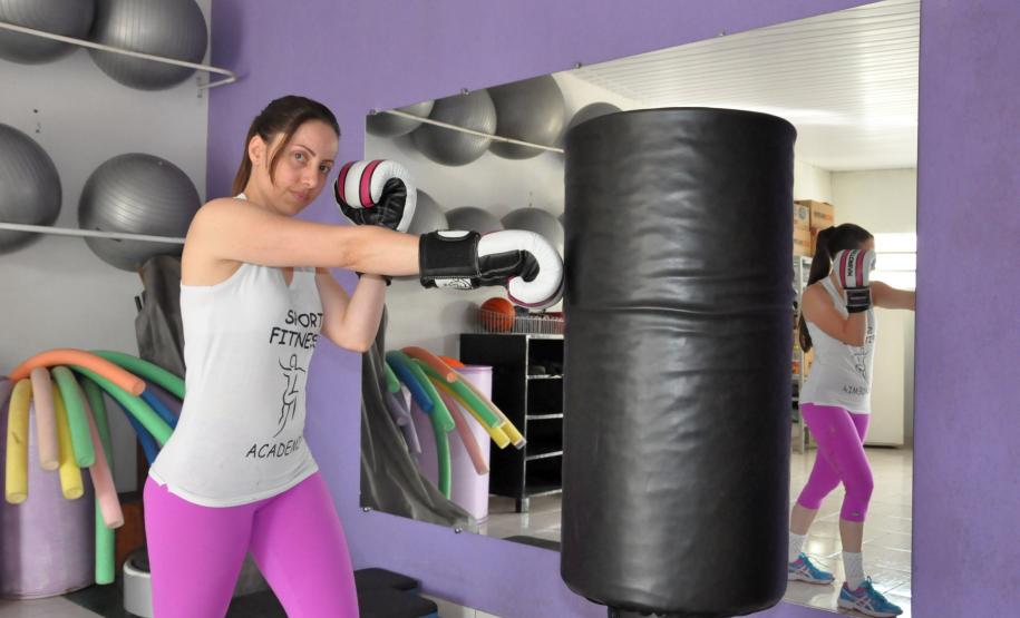 Fábrica de gaiolas financia expansão e criará mais emprego em Quatiguá Valéria Ribeiro, dona da academia de ginástica de Quatiguá.