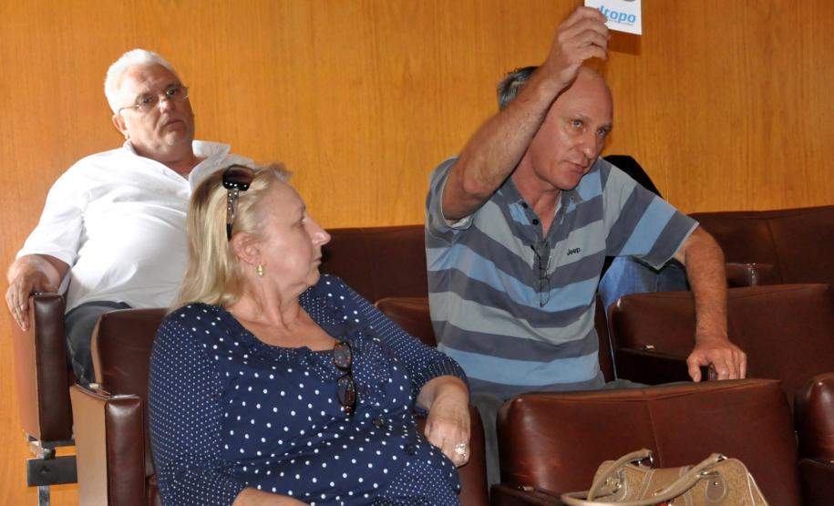 A Fomento Paraná arrecadou aproximadamente R$ 1,1 milhão em um leilão realizado nesta quarta-feira (27) para alienação de bens do Estado do Paraná oriundos do Banco do Estado do Paraná – Banestado, que estão em processo de cobrança judicial ou administrativa.